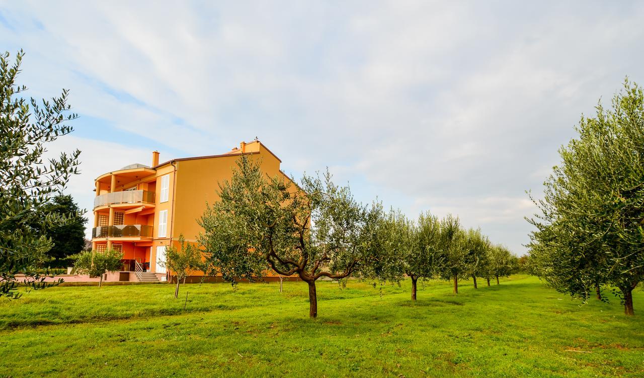 Apartman Andrea L Pomer Luaran gambar