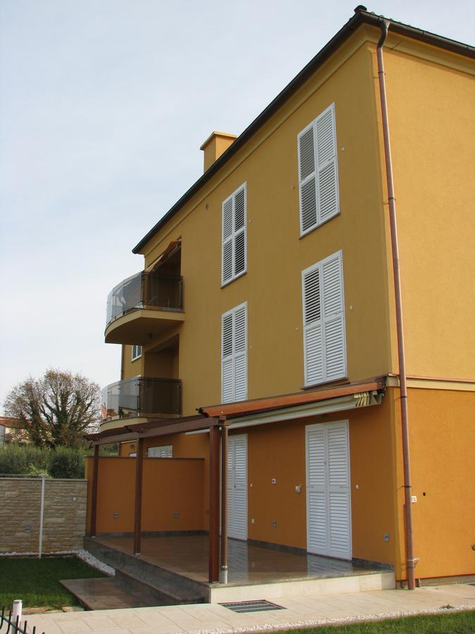 Apartman Andrea L Pomer Luaran gambar